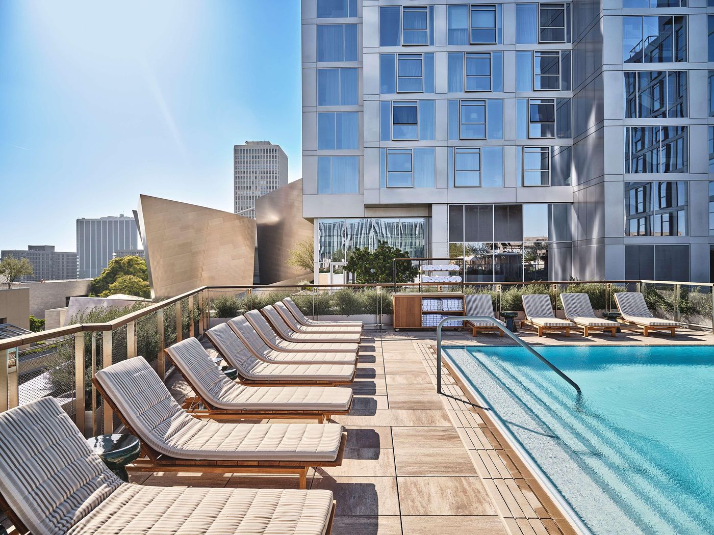 Conrad-Los-Angeles-Pool-96