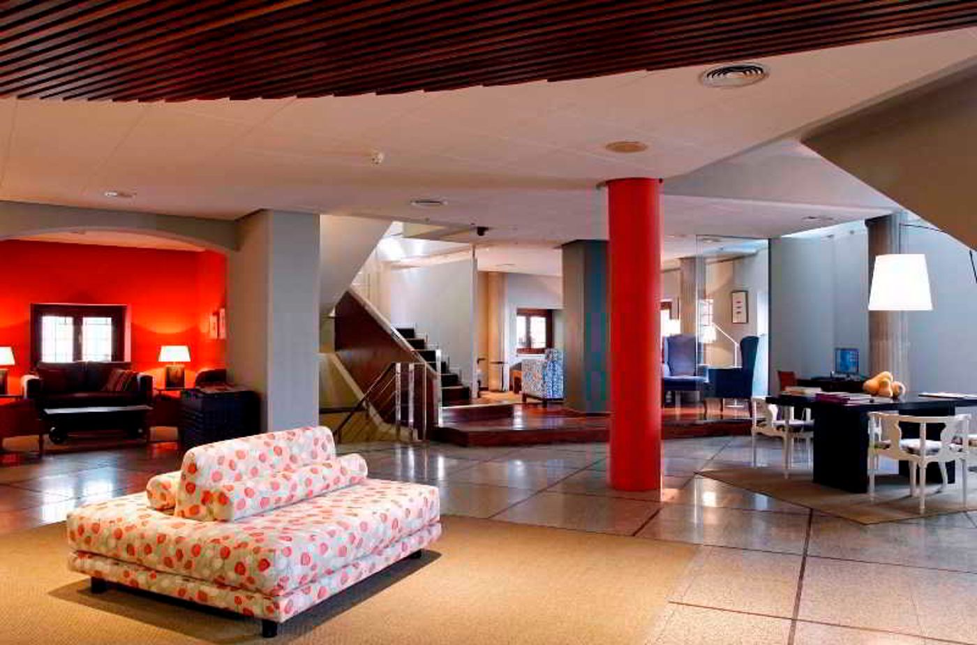 Arco-de-San-Juan-Hotel-Lobby-16