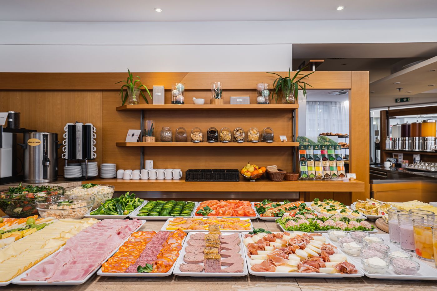 Ramada-Prague-City-Centre-Restaurant-36