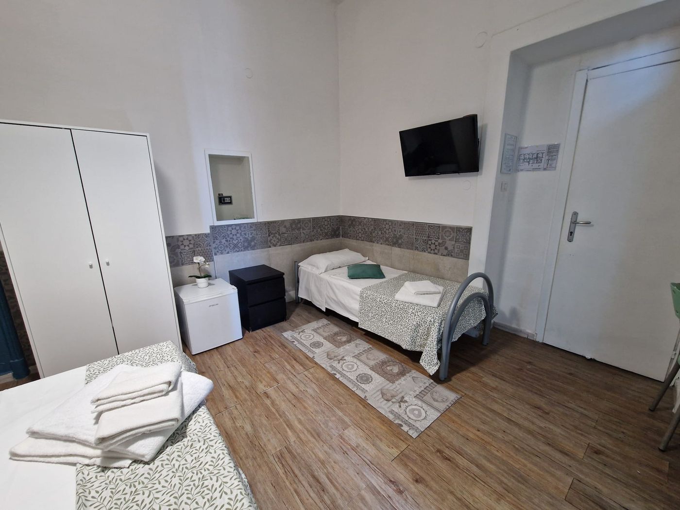 Hotel Le Orchidee - Italy - NAPOLI - Room - 2