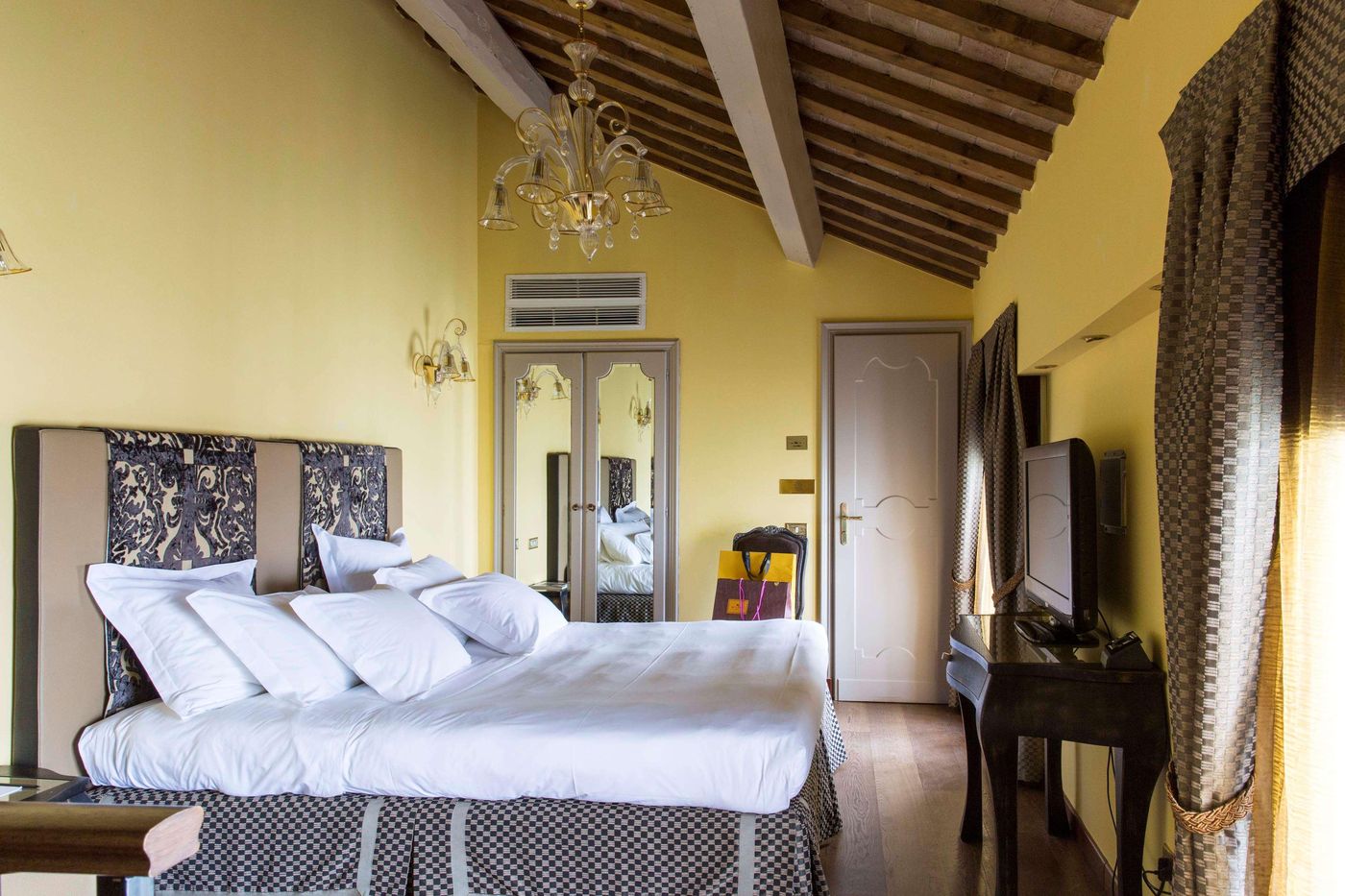 NH-Collection-Venezia-Grand-Hotel-Palazzo-dei-Dogi-Room-31