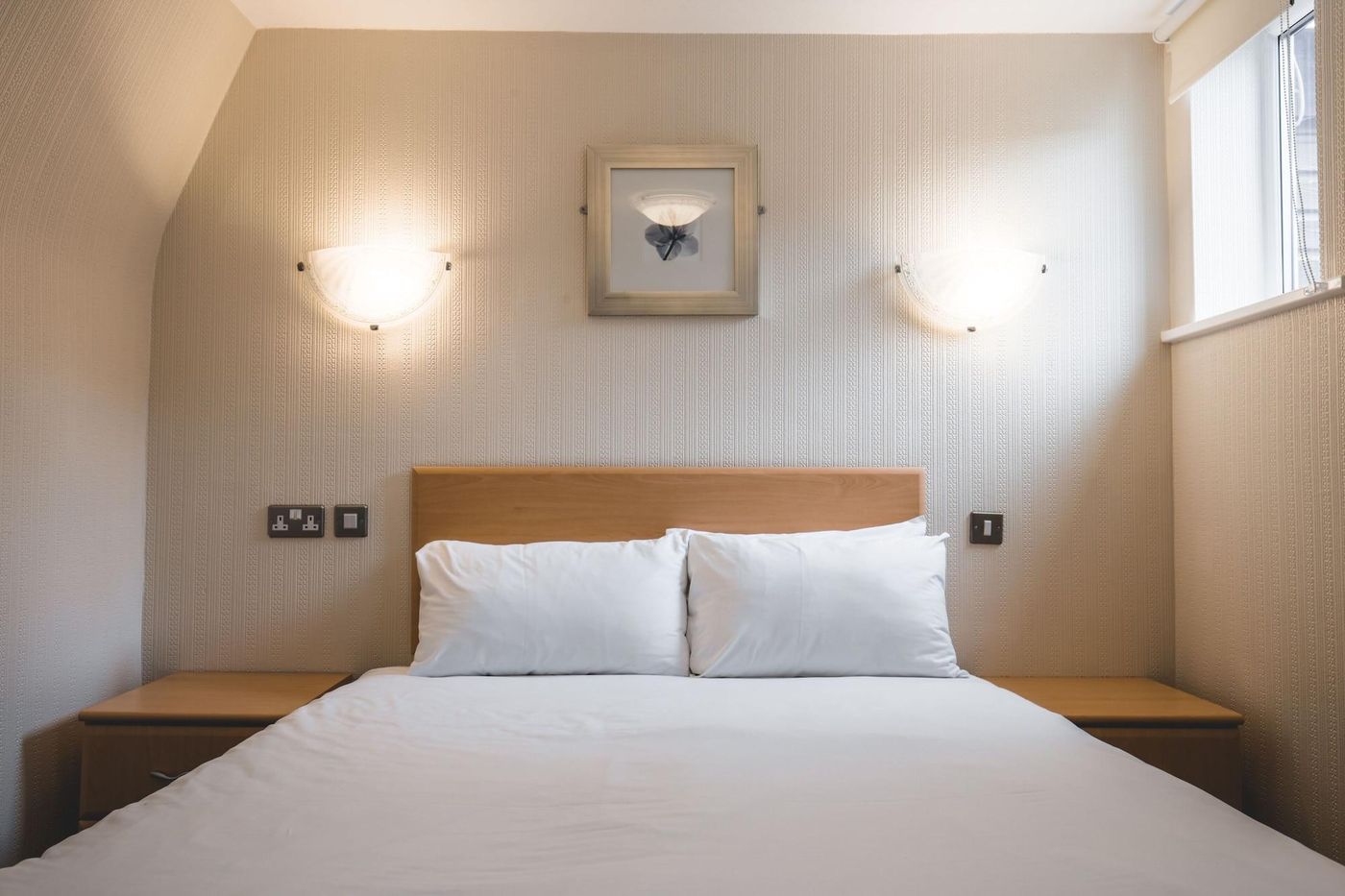 The Wycliffe Hotel-United Kingdom-STOCKPORT-Room-7