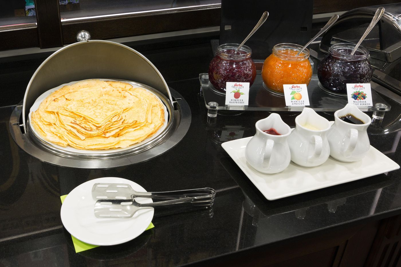 Holiday-Inn-Krakow-City-Centre-Restaurant-39