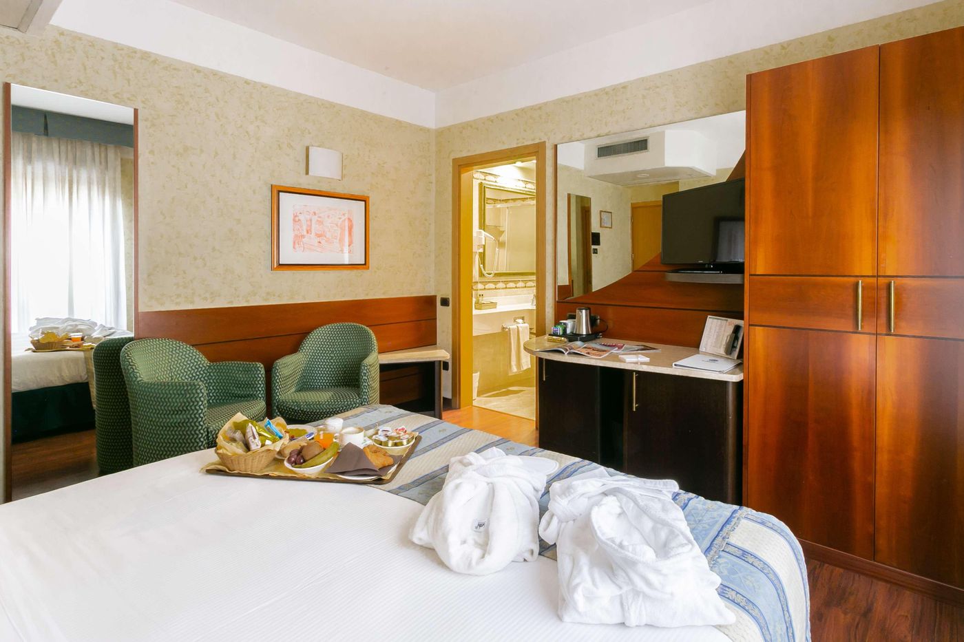 Hotel-Mirage--Sure-Hotel-Collection-by-Best-Wester-Room-20