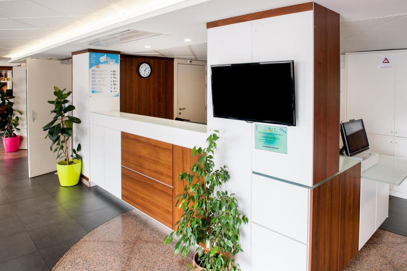 La Source-France-LOURDES-Lobby-8