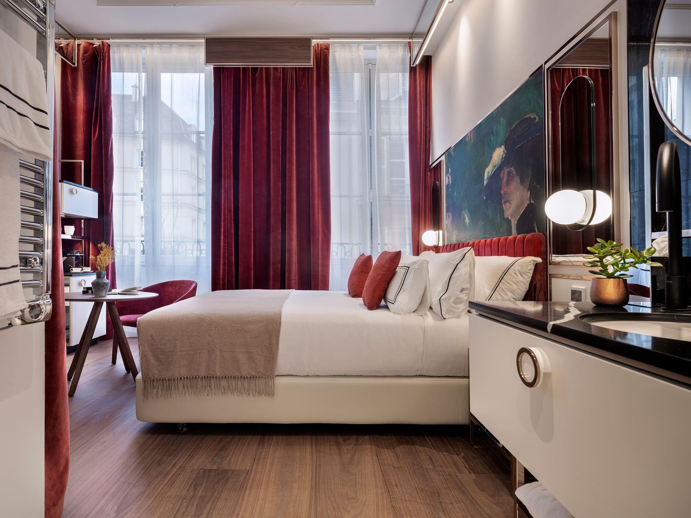 Melia-Paris-Notre-Dame-Room-34