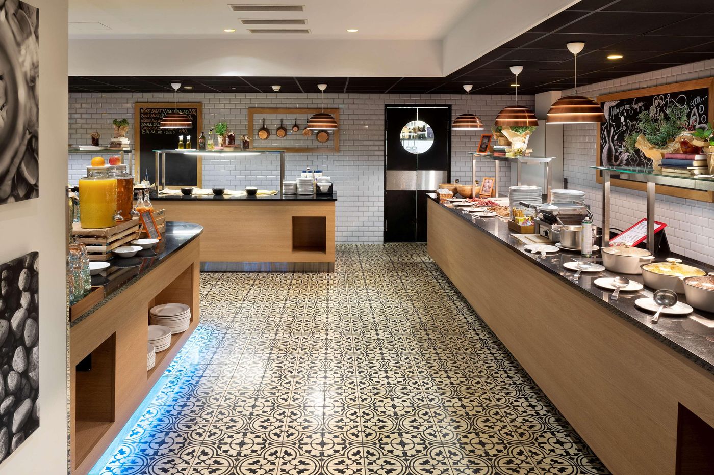 Park-Inn-by-Radisson-Central-Tallinn-Restaurant-30