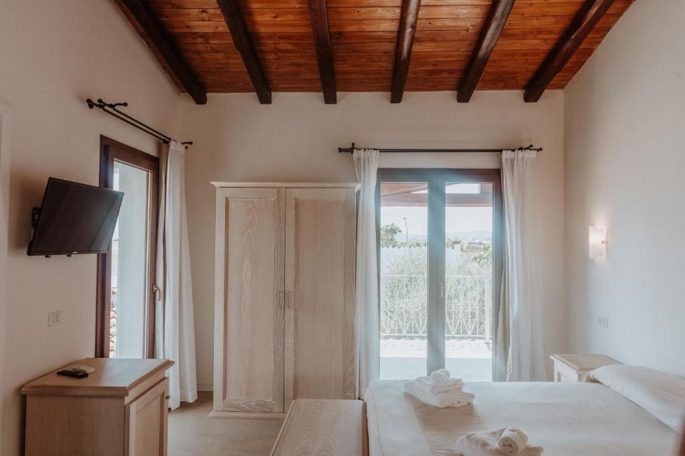 Resort-Fior-di-Sardegna-Room-15