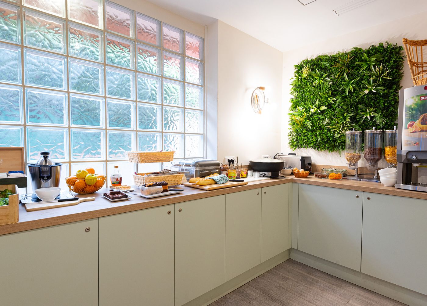 Appart-City-Confort-Cannes-Le-Cannet-Restaurant-33