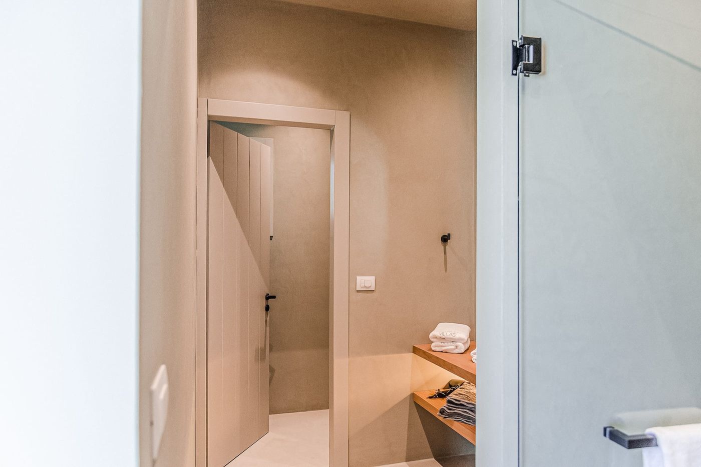 Amarelo-Suites-Room-18