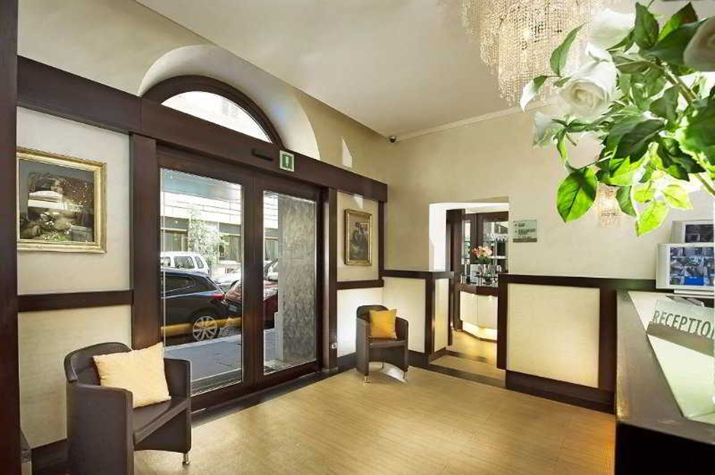 Yes-Hotel-Boutique-Rome-Lobby-4