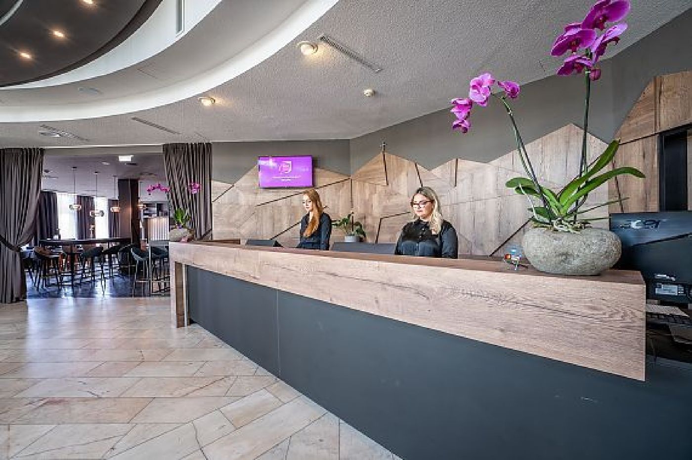 Fourside Hotel Salzburg, Trademark Collection By W-Austria-Salzburg-Lobby-4