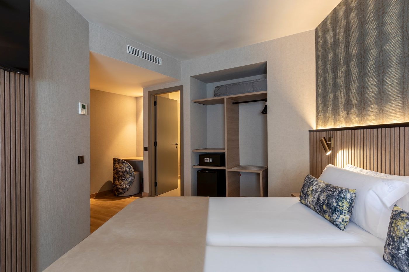 Acta-Piramides-Room-20