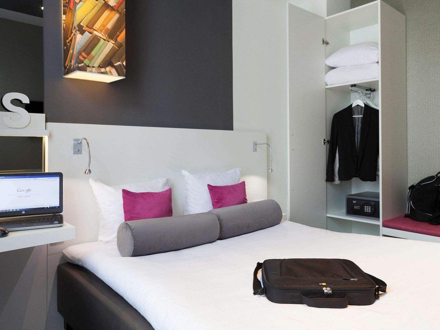 ibis-Styles-Amsterdam-Amstel-Room-28