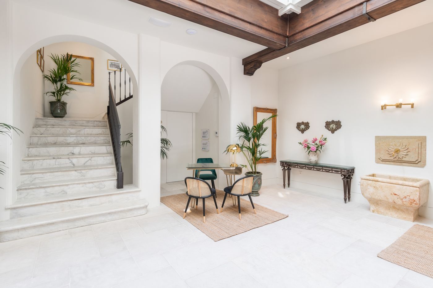 Be-Mate-Malaga-Centro-Lobby-26