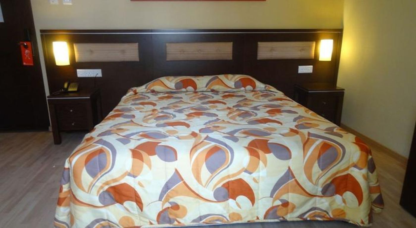 Livadhiotis City Hotel