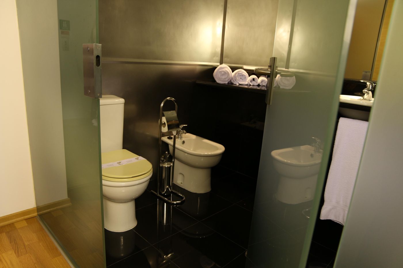 Ponta-Delgada-Room-25