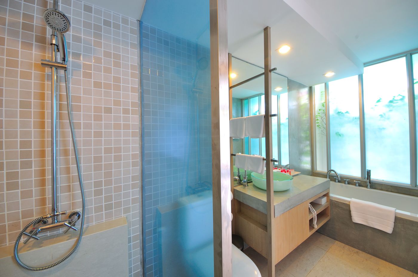 Ramada-by-Wyndham-Phuket-Southsea-Room-50