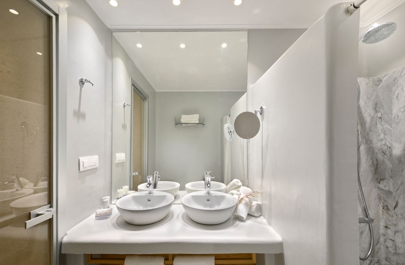 Petinos-Hotel-Room-49