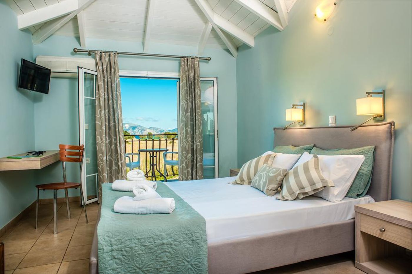 Herodotos-Studios-Room-16