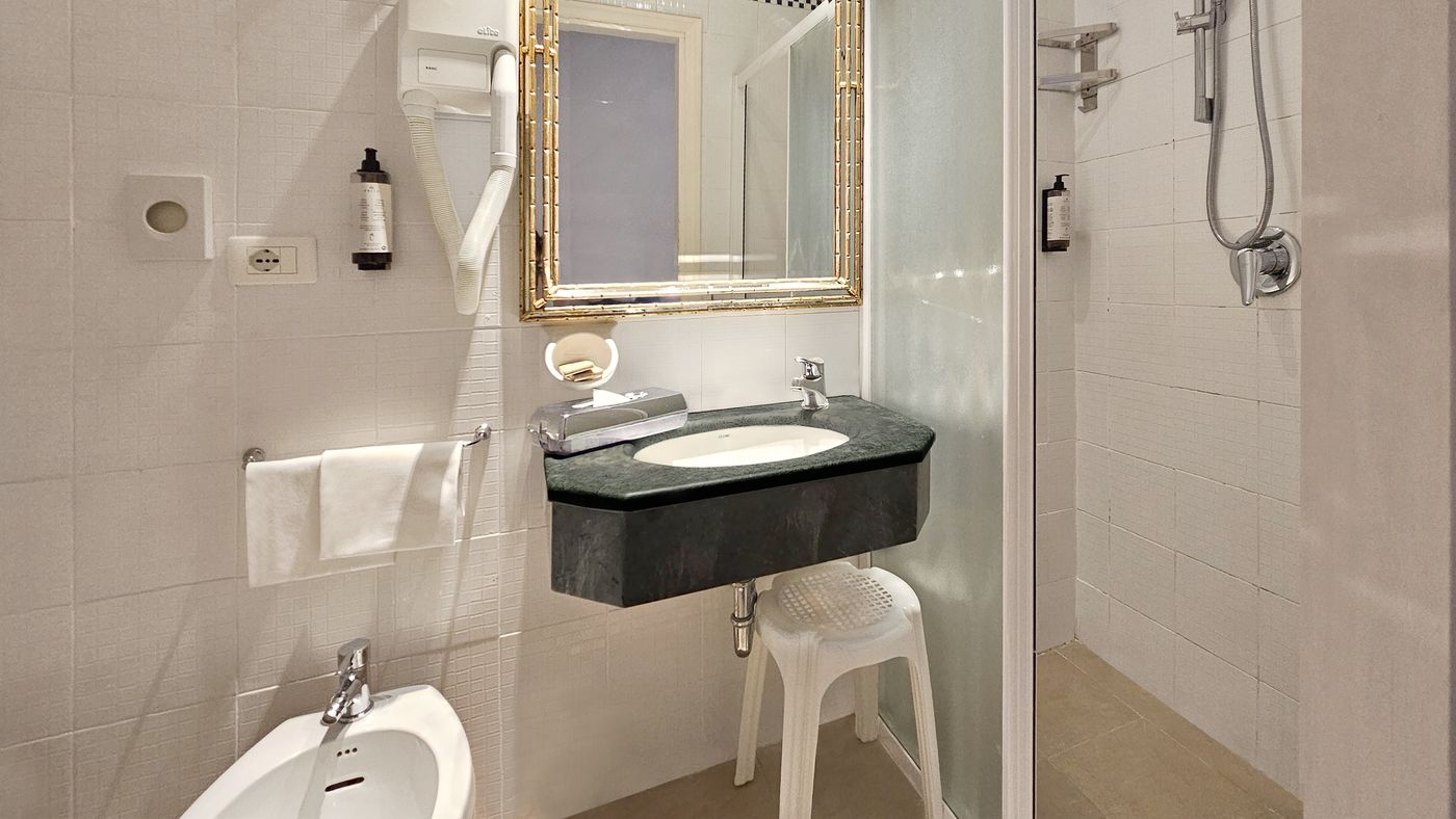 Atlantic-Palace-Room-60