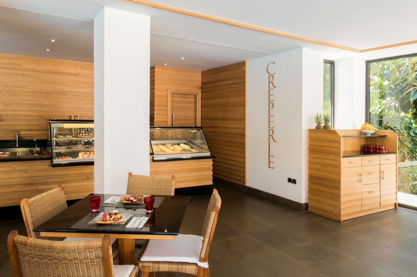 Grand-Hotel-Rhodes-Restaurant-16