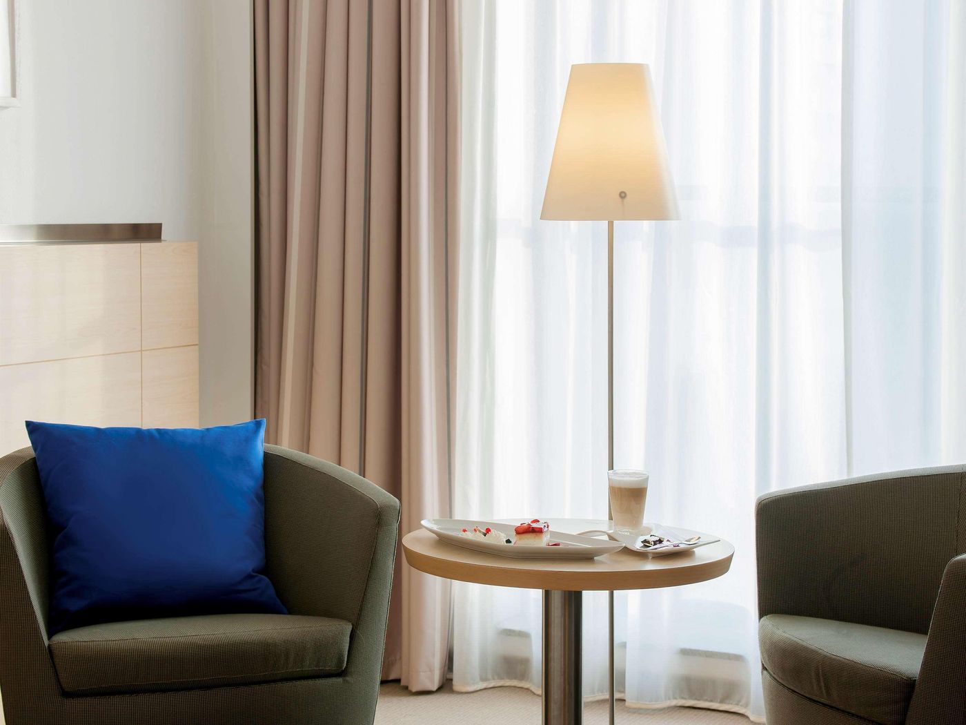 Novotel-Berlin-Mitte-Room-20