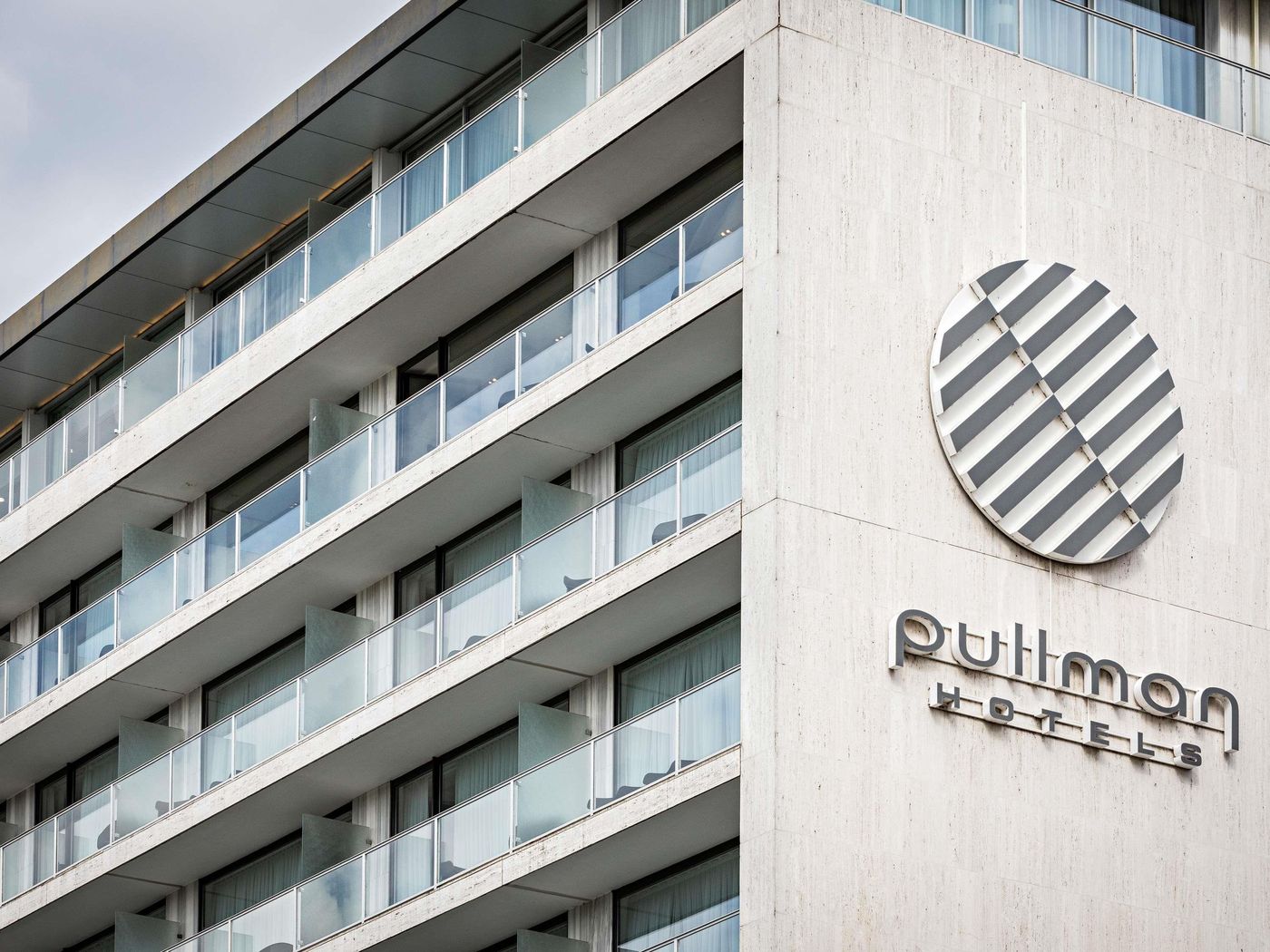 Pullman-Paris-Tour-Eiffel-General-view-89