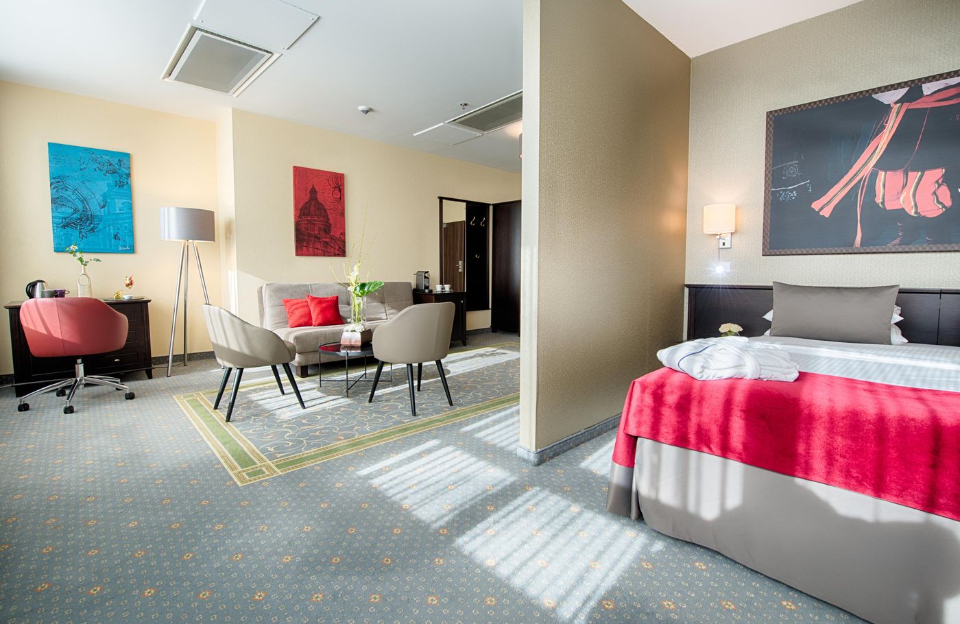 Leonardo-Royal-Hotel-Warsaw-Room-32