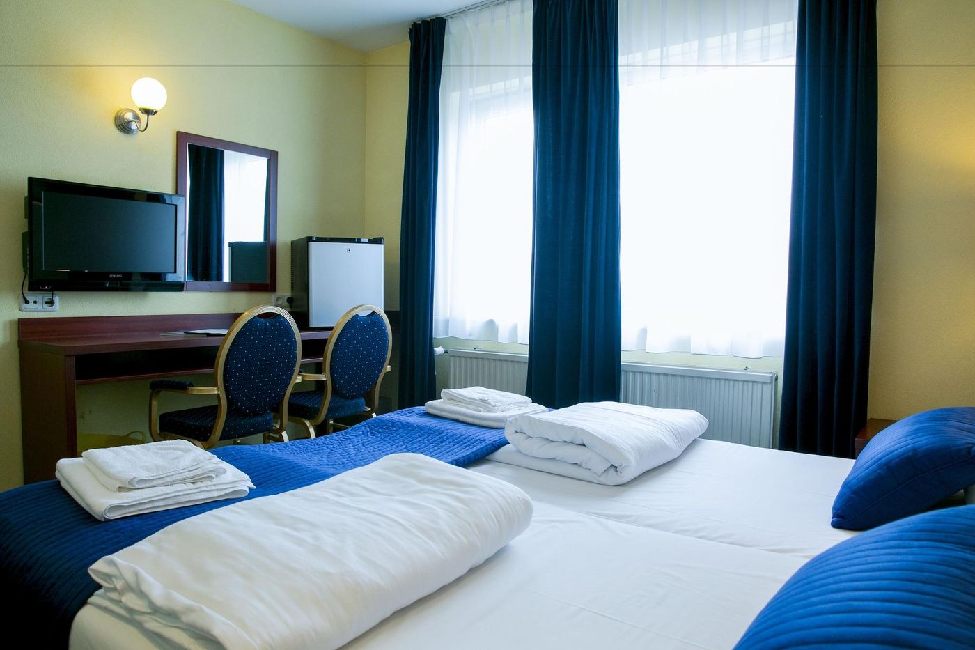 Hotel-Zwanenburg-Amsterdam-Airport-Room-13
