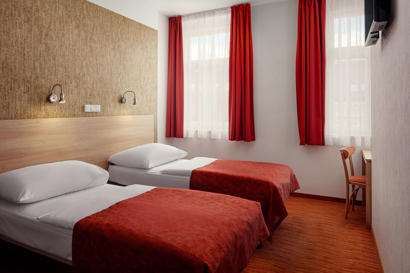 Hotel-Ambiance-Room-16