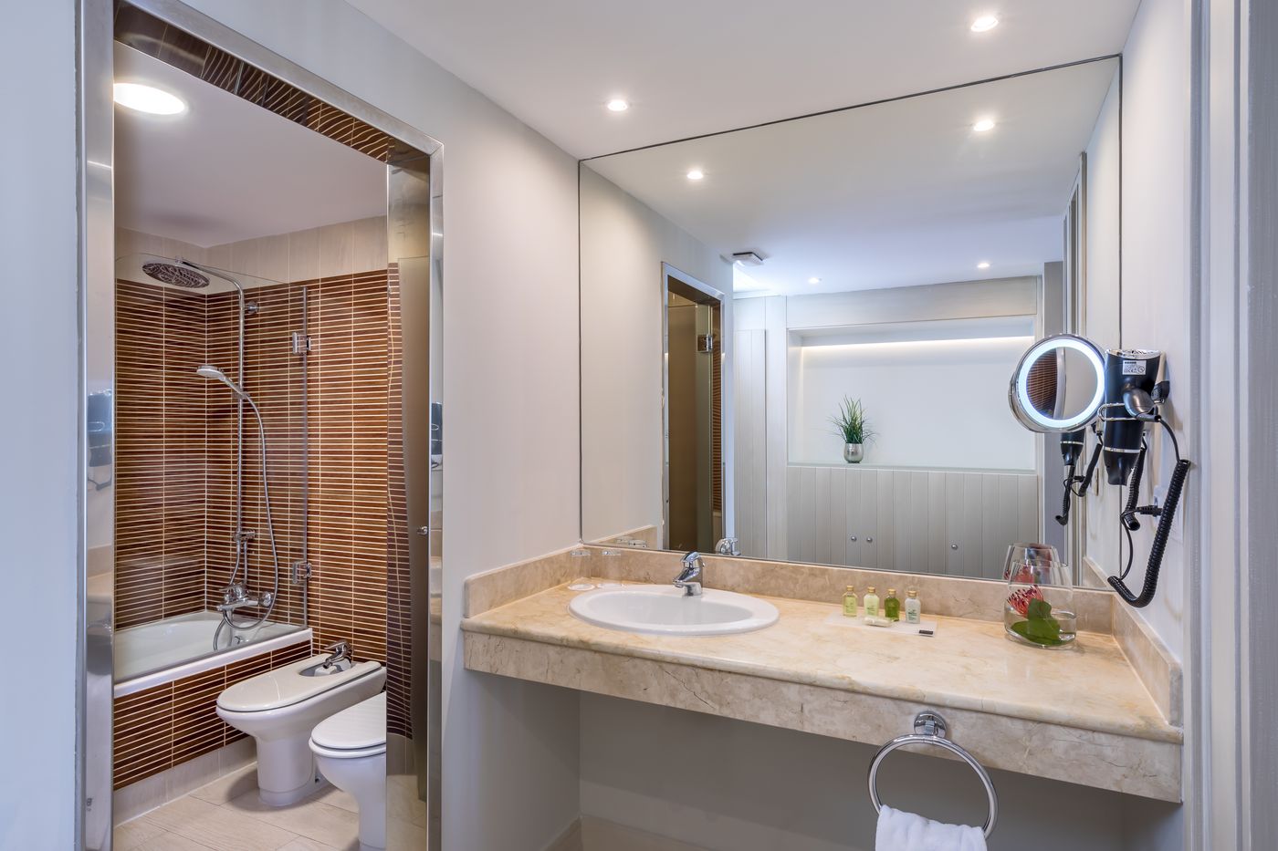 Barcelo-Costa-Ballena-Room-33