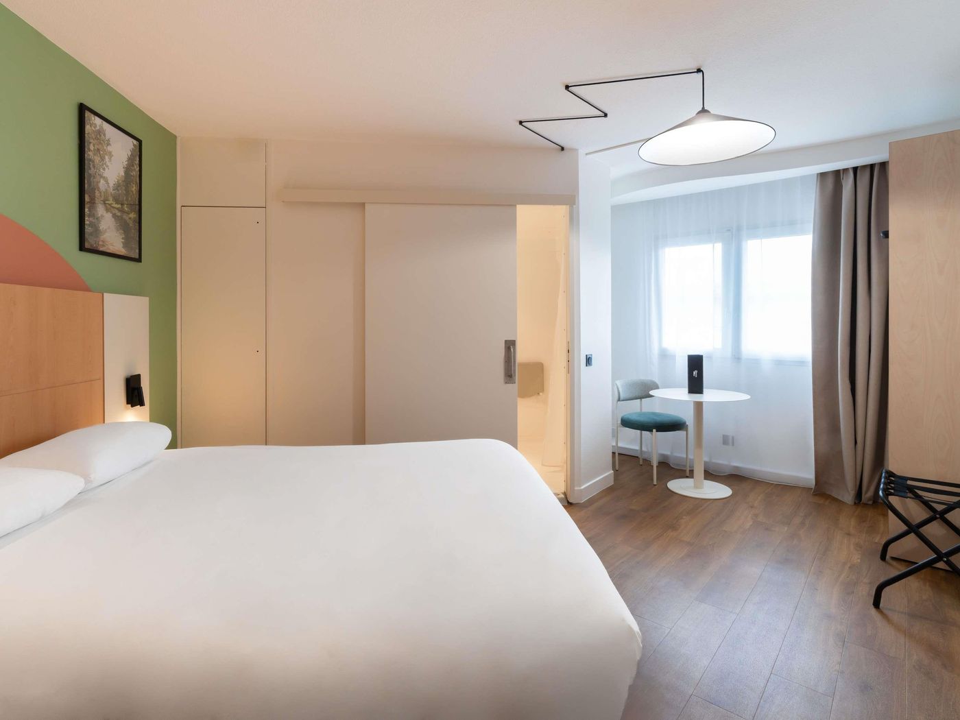 Ibis-Marne-la-Vallee-Val-d-Europe-Room-33