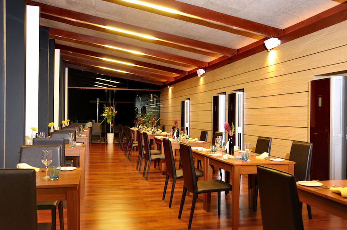 La-Flora-Resort-and-Spa-Patong-Restaurant-47