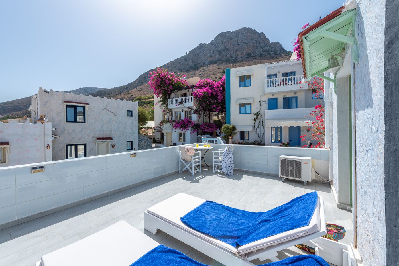 Korifi-Suites-Art-Hotel-General-view-58