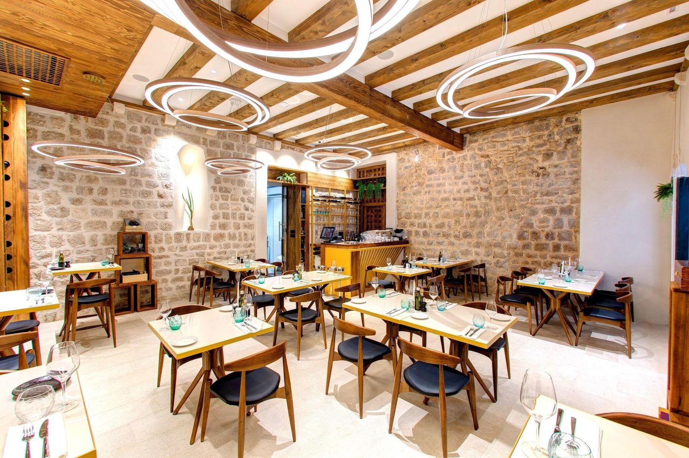 Guesthouse-Forty-Four-Restaurant-43