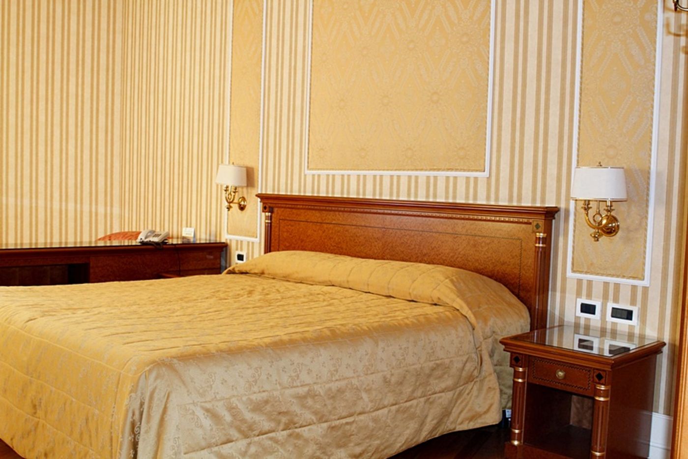 The-Major-Hotel-Room-21