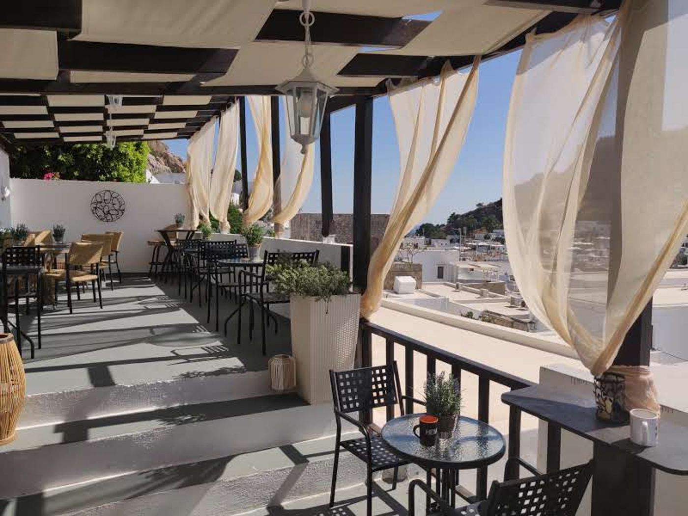 Xenones-Lindos-Bar-5