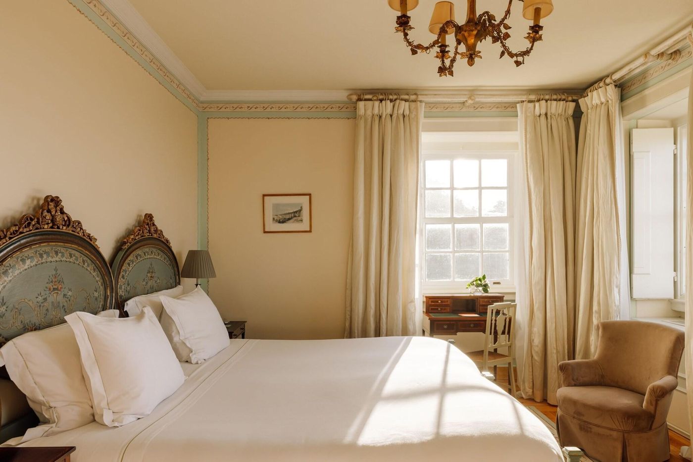 Tivoli-Palacio-de-Seteais-Room-36