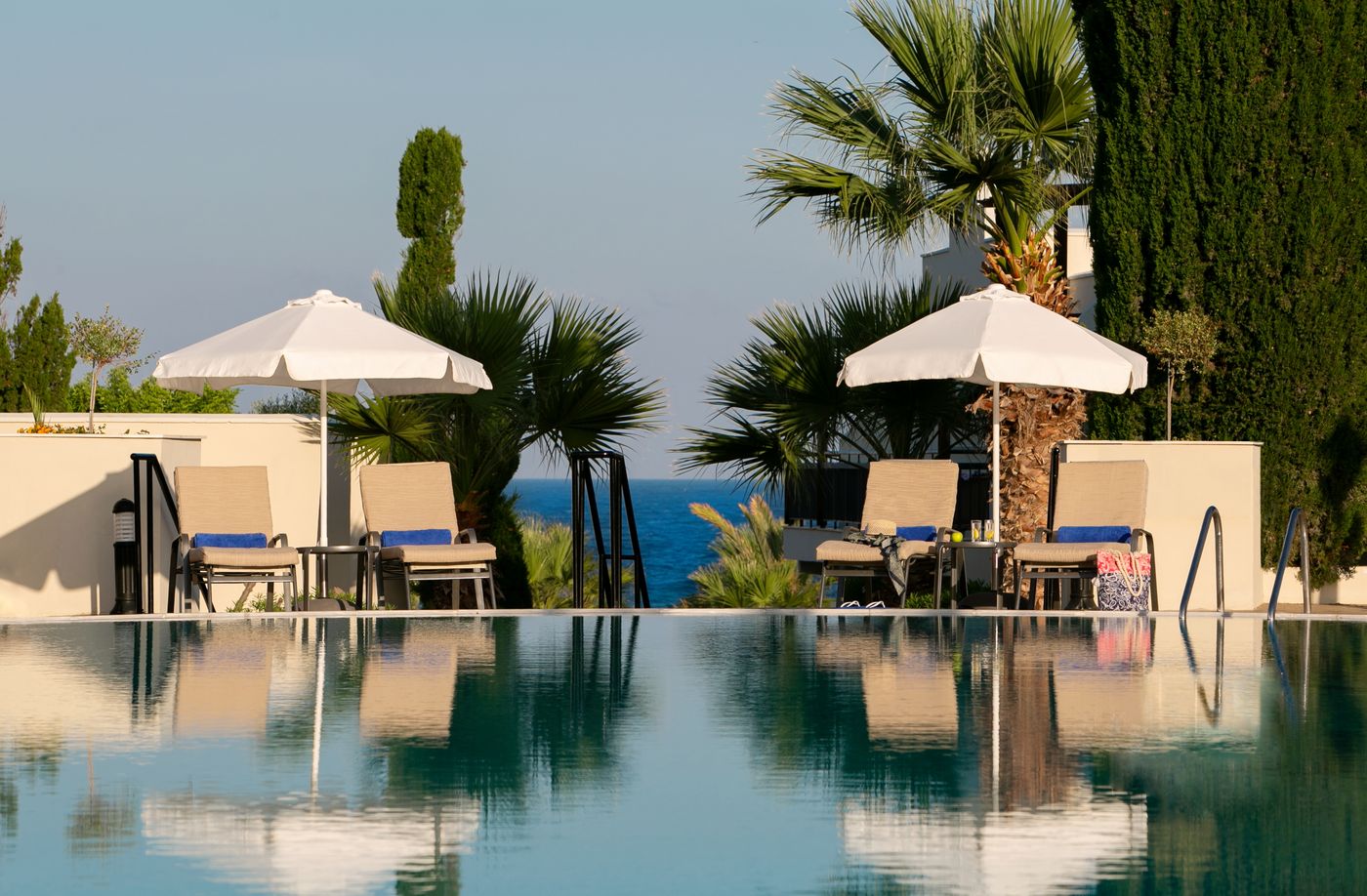 Louis-Paphos-Breeze-Pool-4