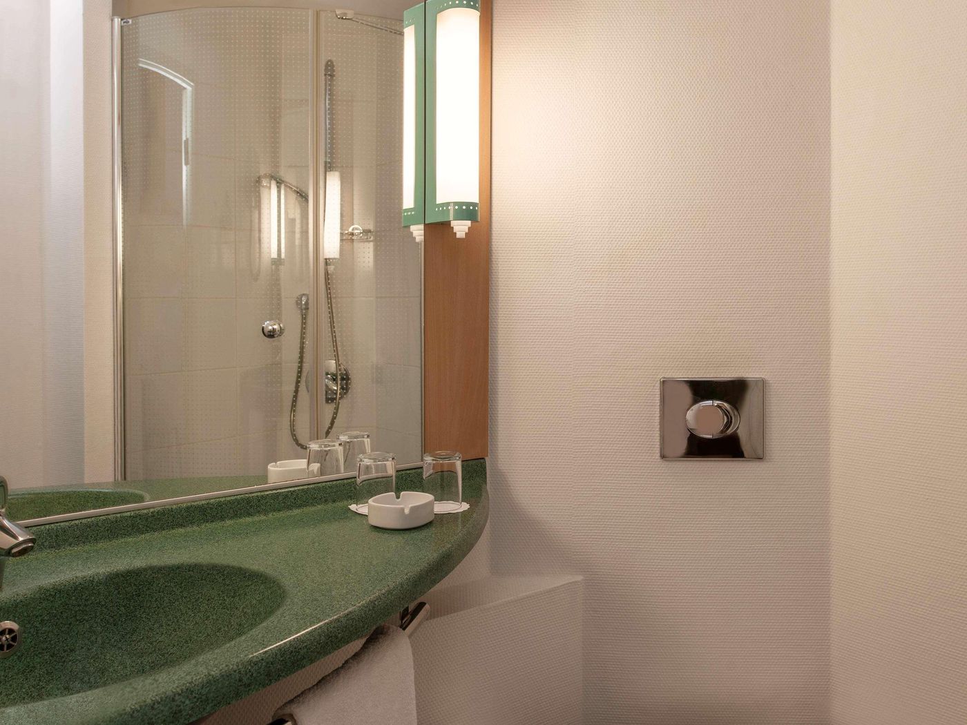 ibis-Istanbul-Zeytinburnu-Room-39