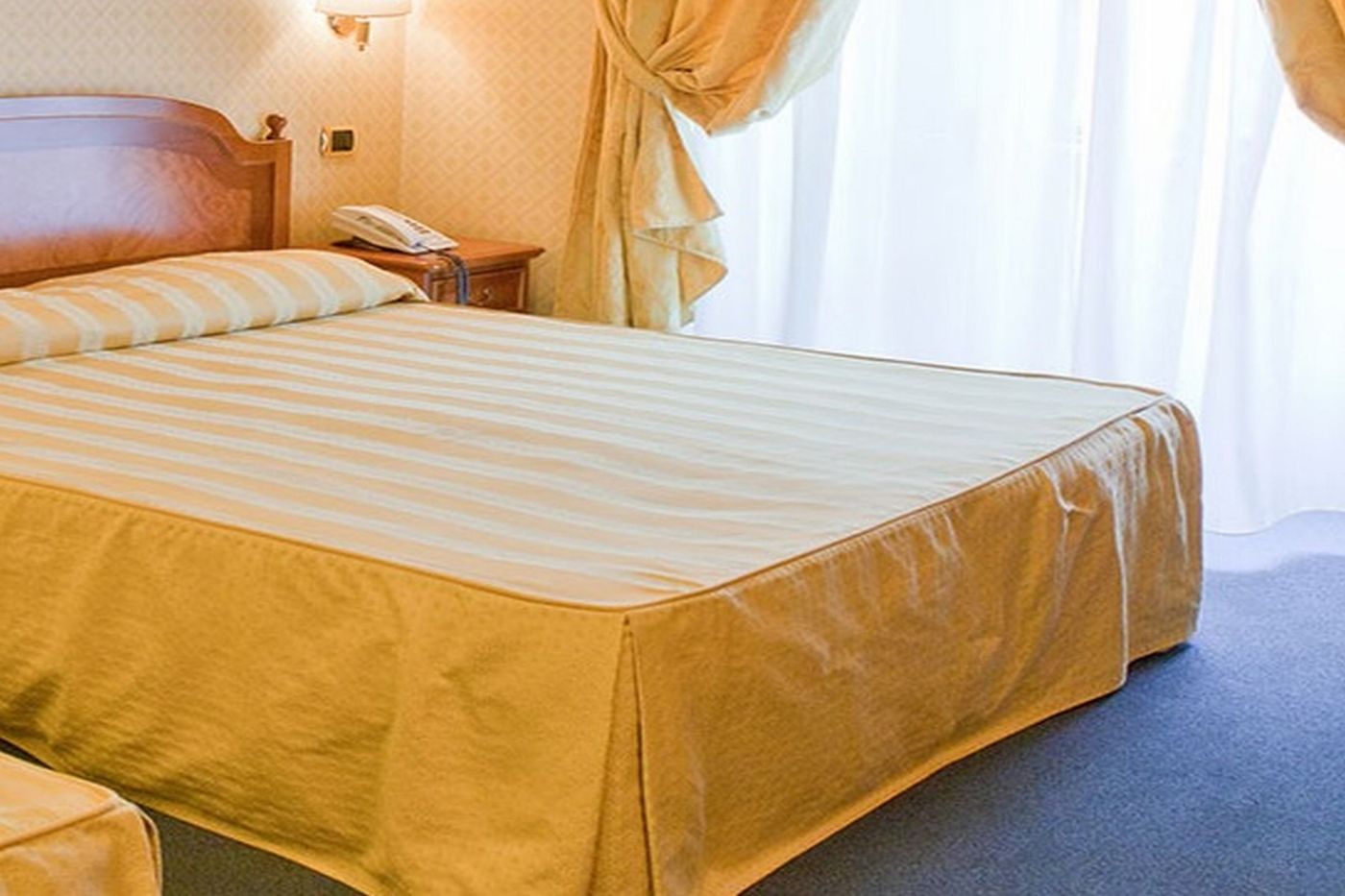 Amadeus-Italy-Roma-Room-5