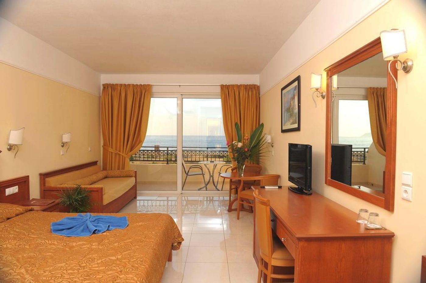 Vantaris-Palace-Room-25