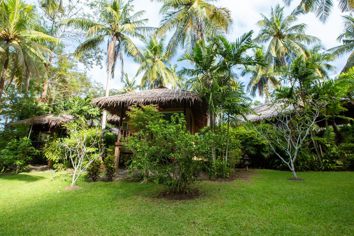 Ban-Sainai-Resort-Room-8