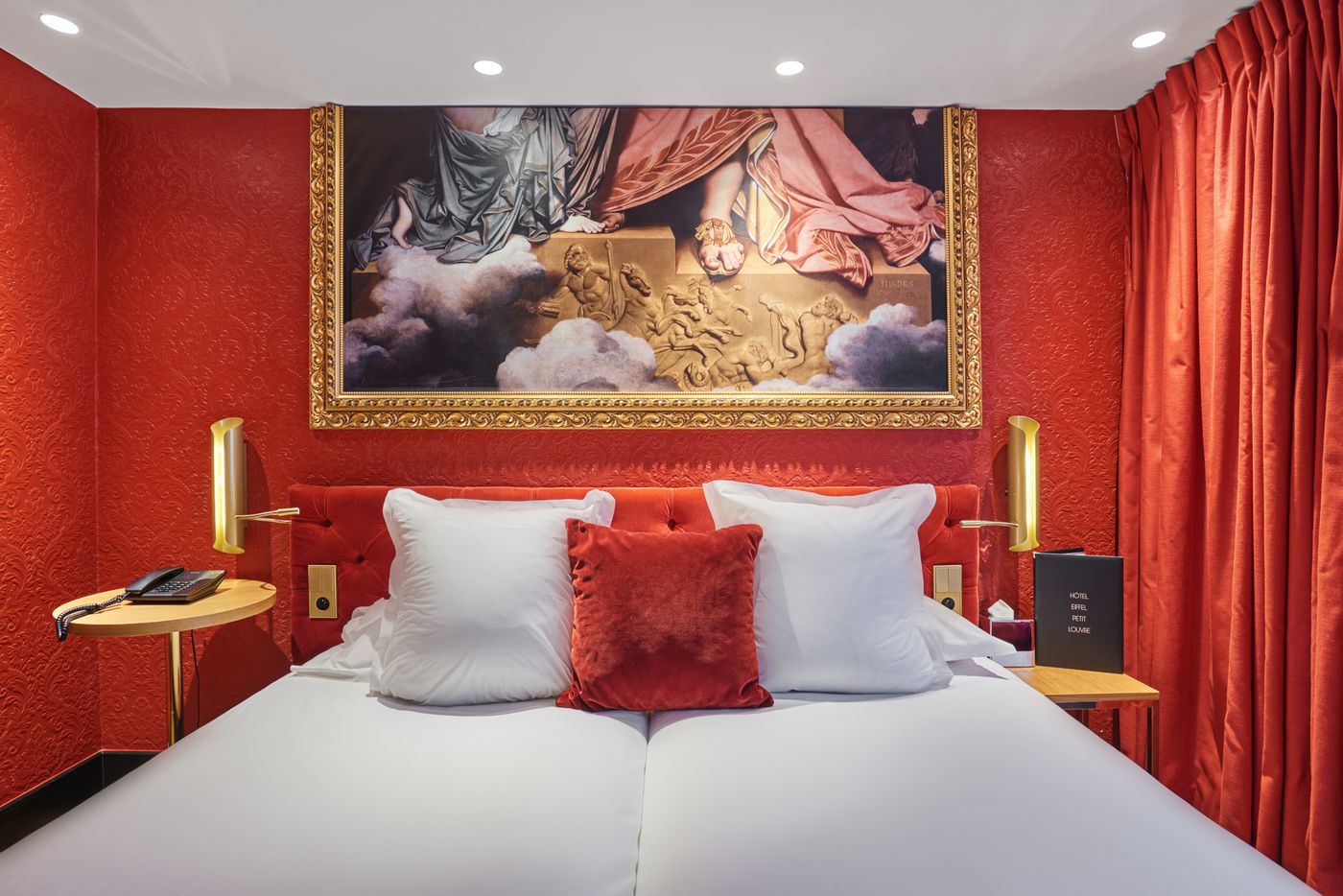 Hotel-Eiffel-Petit-Louvre-Room-29
