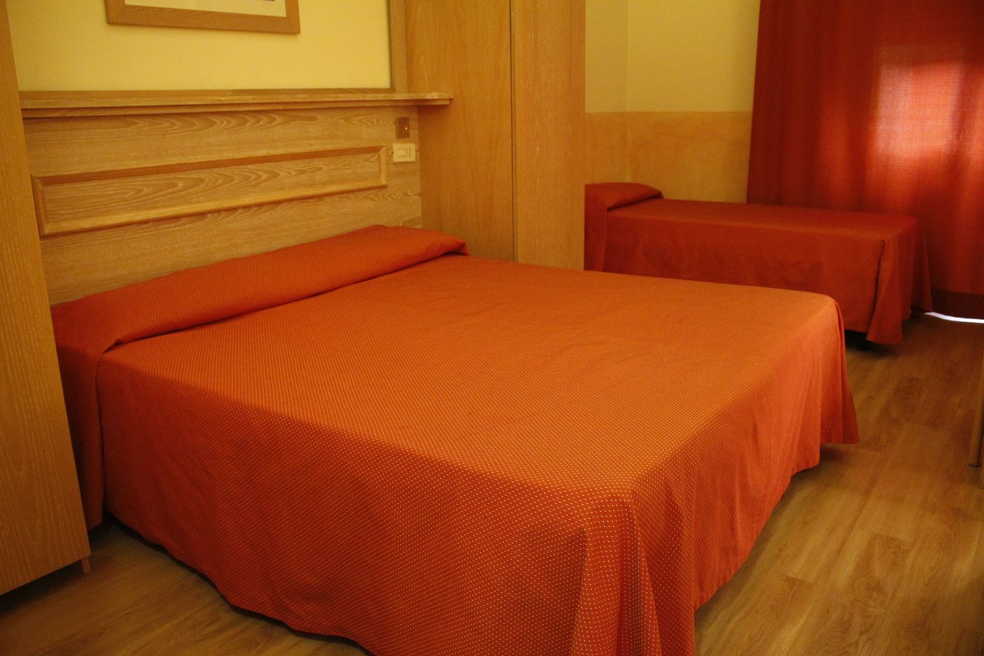 Hotel-Meridiana-Room-6
