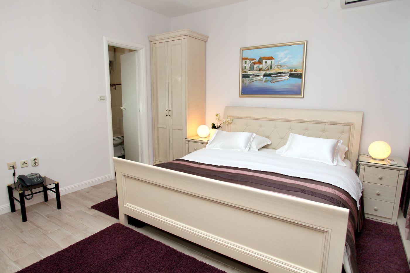 Aparthotel-Bellevue-Room-13