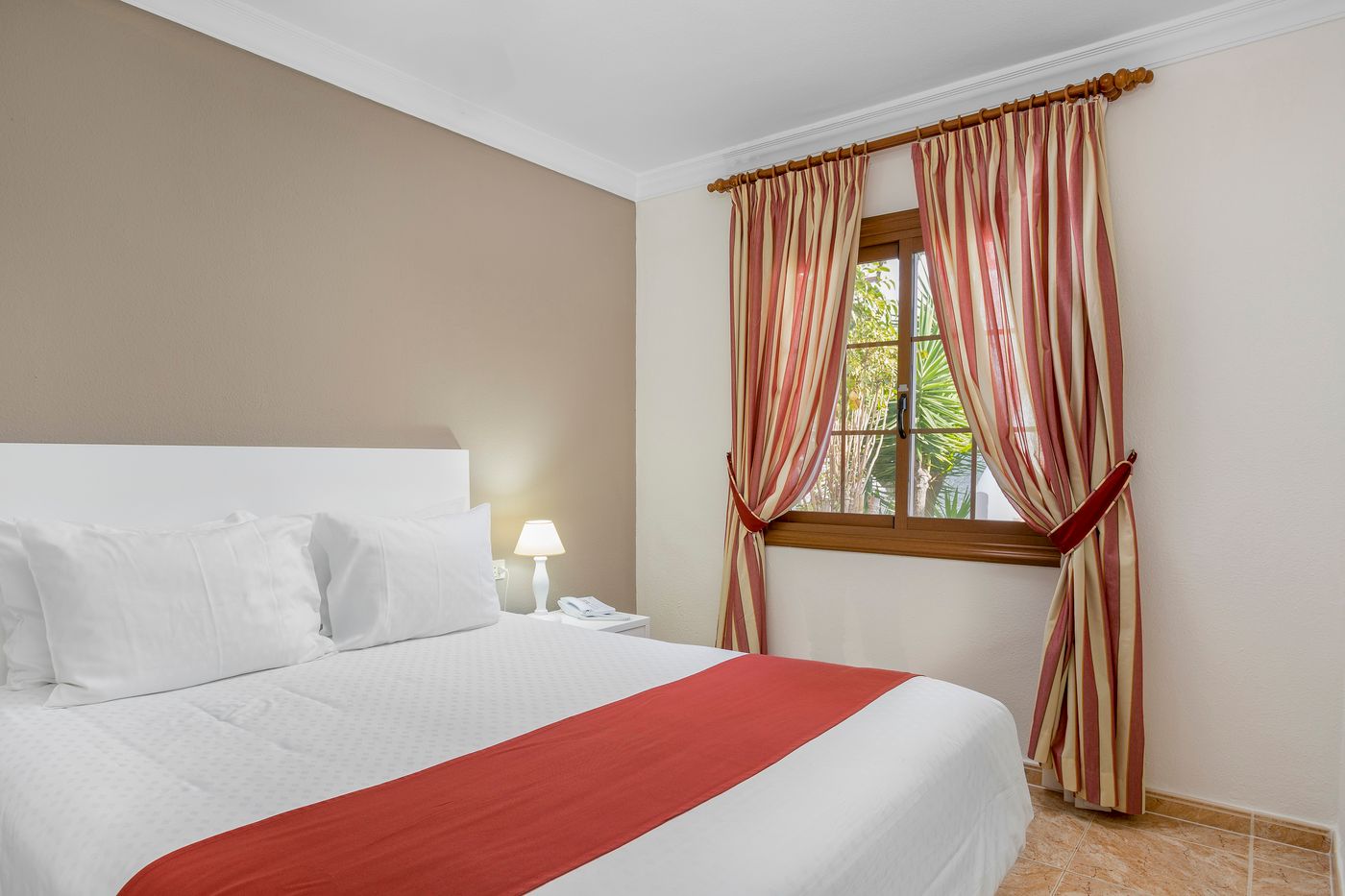 Sunset-View-Club-Room-19