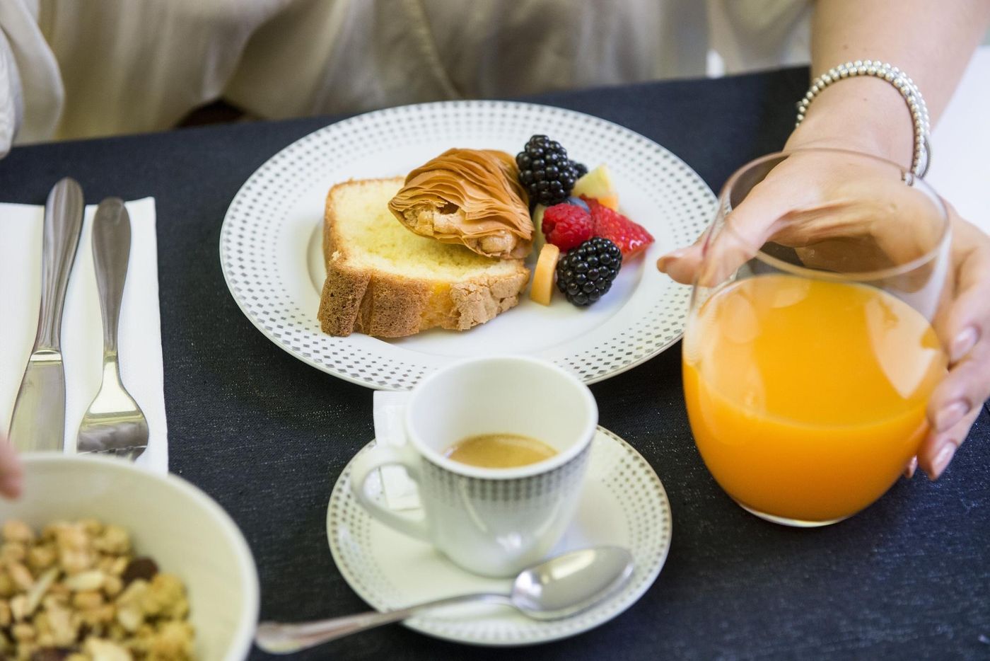 Via-Veneto-Suites-Restaurant-57