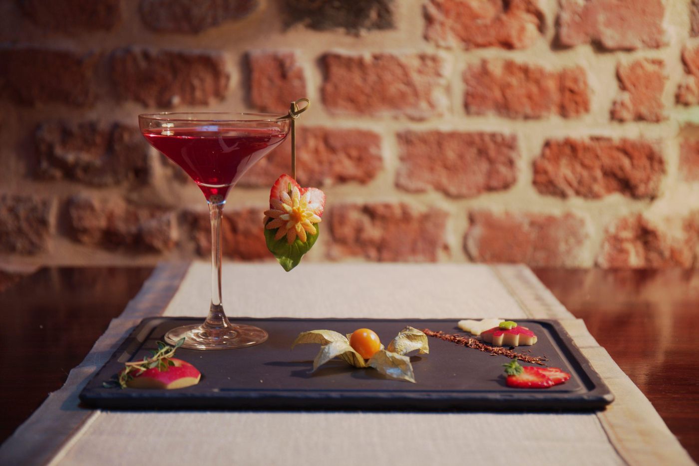 The-Bonerowski-Palace-Restaurant-42